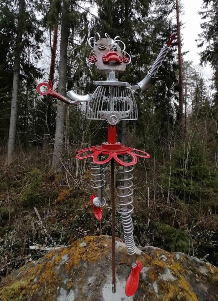 Dancing lady